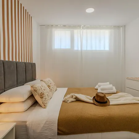 Penthouse With Private Roof Terrace - Tesoro Del Galeon