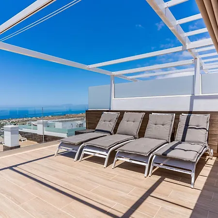 Penthouse With Private Roof Terrace - Tesoro Del Galeon *